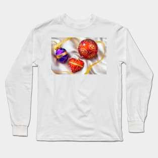 Christmas Heart And Beautiful Ornaments Long Sleeve T-Shirt